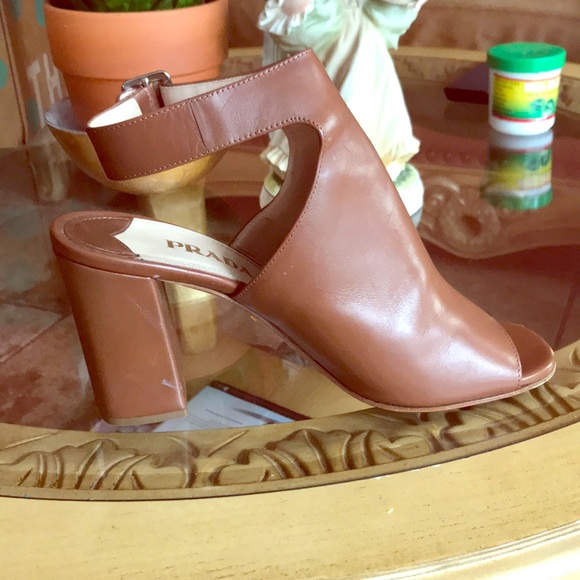 Leather Prada heels - Picture 1 of 5
